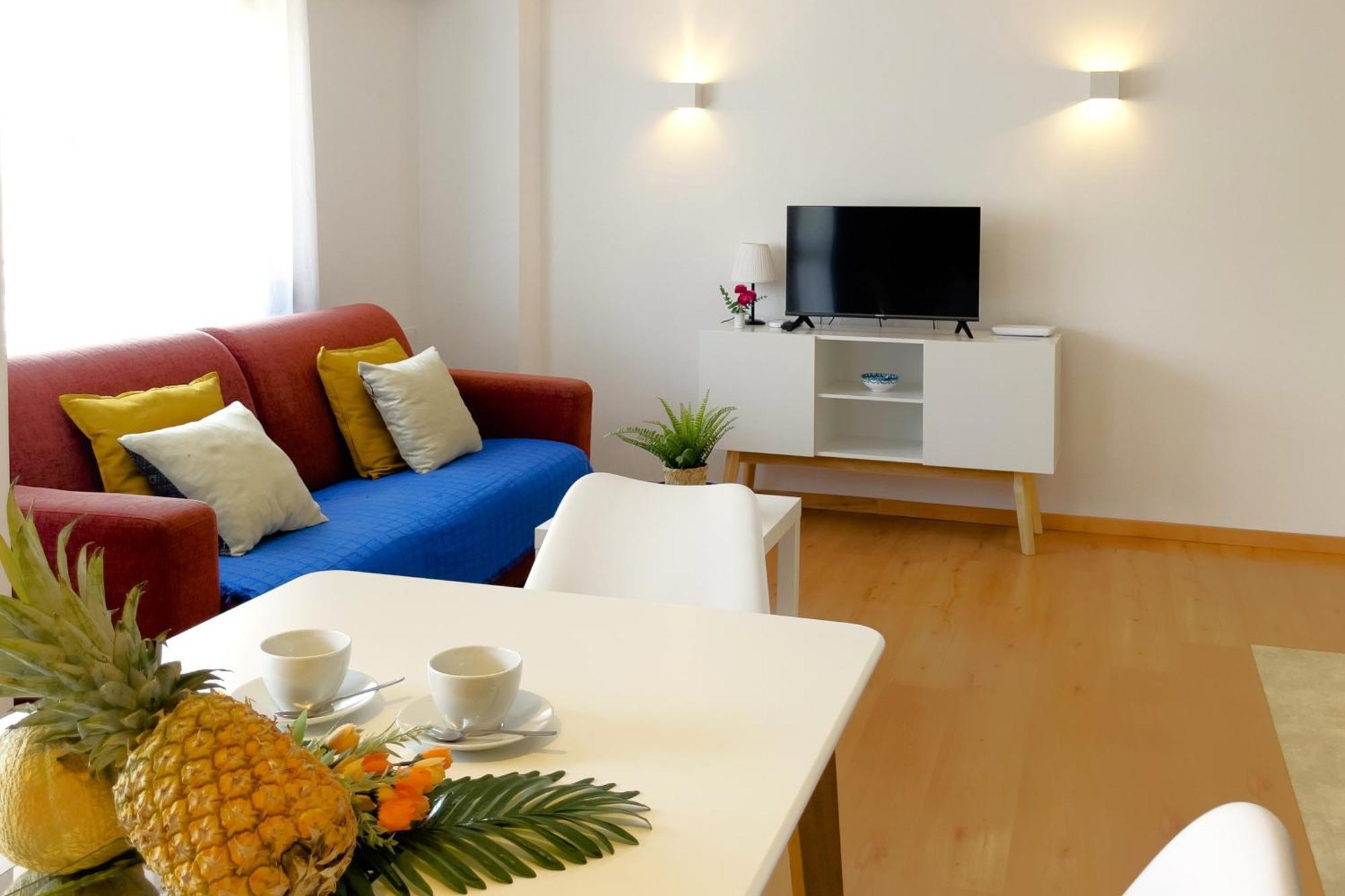 Mediterraneo 508. Fantastic Studio On The Beachfront With Sea Views. Marbella Esterno foto