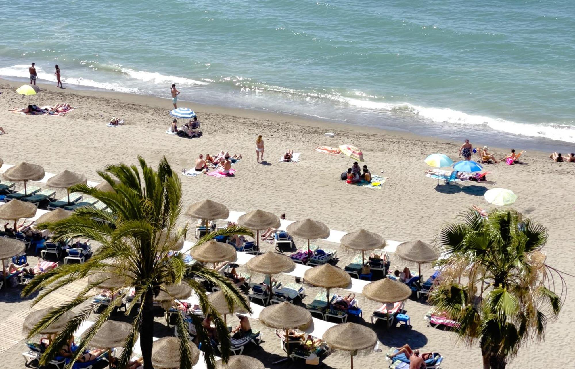 Mediterraneo 508. Fantastic Studio On The Beachfront With Sea Views. Marbella Esterno foto