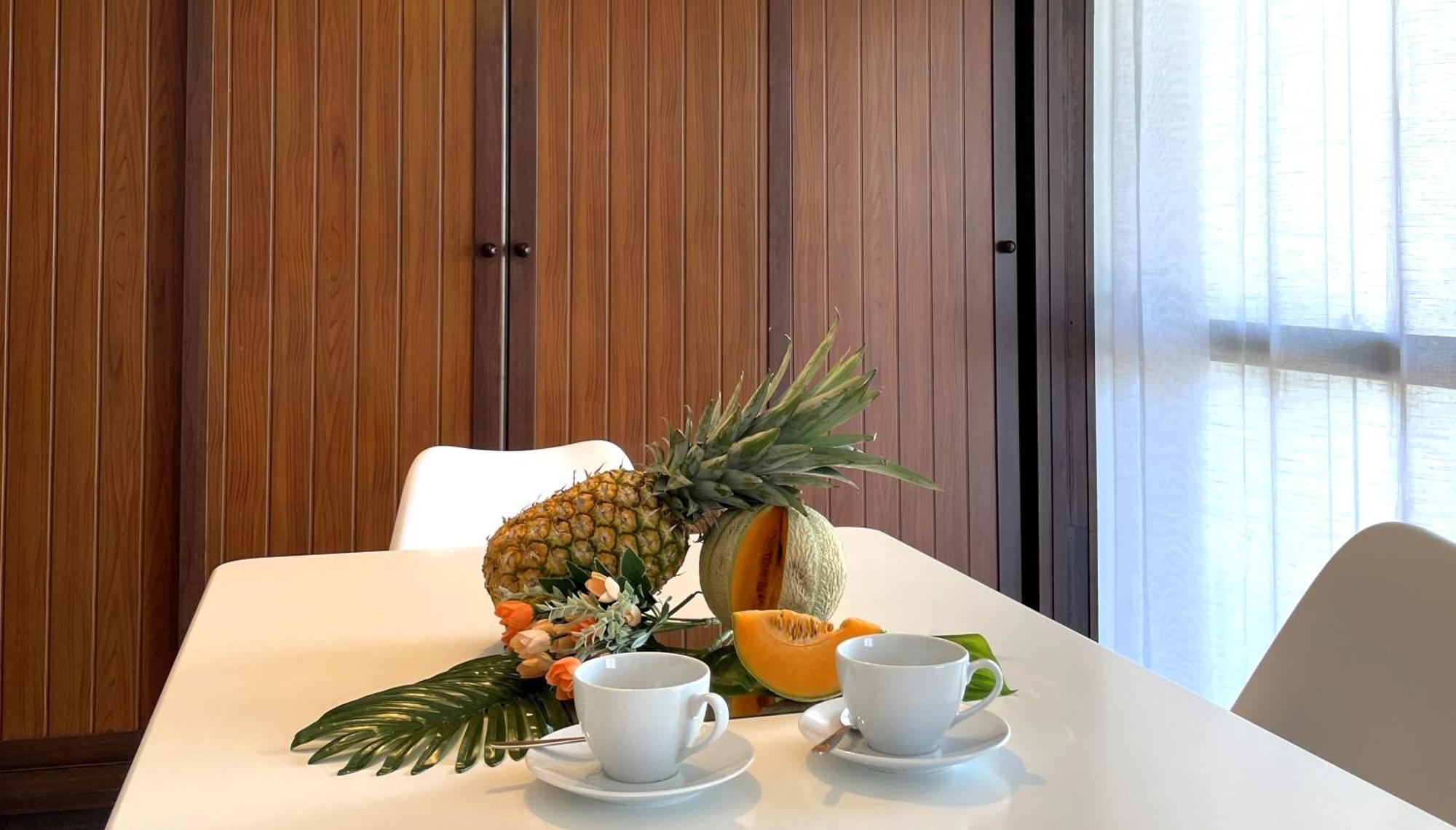 Mediterraneo 508. Fantastic Studio On The Beachfront With Sea Views. Marbella Esterno foto